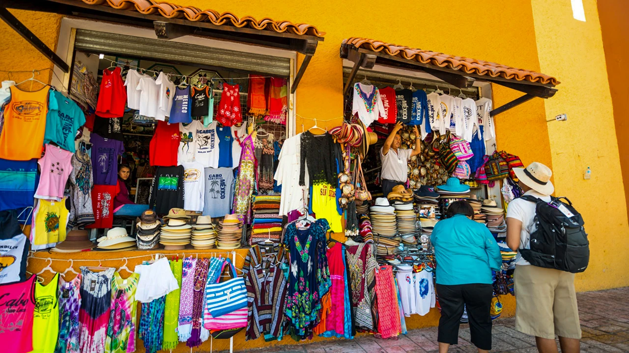 Shopping in Cabo San Lucas is safe